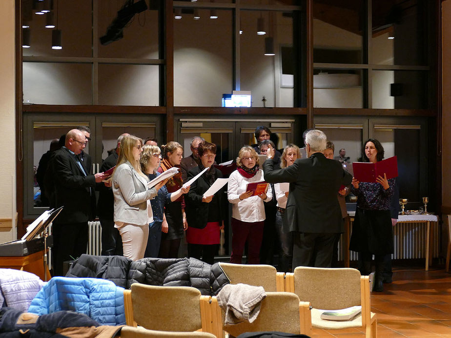 Feierliche Christmette im Haus des Gastes (Foto: Karl-Franz Thiede)